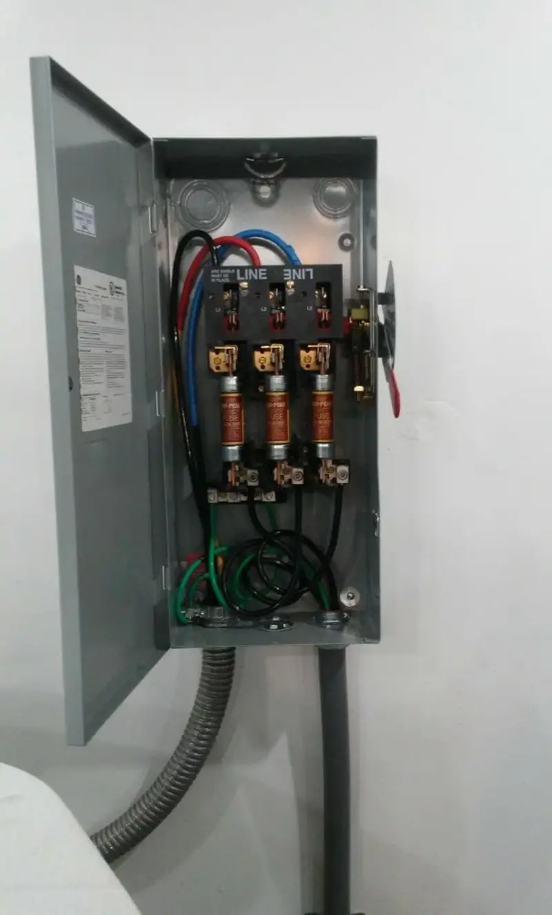 Three-phase disconnect switch installed for Electrical Wiring & Rewiring in Southwest Ranches